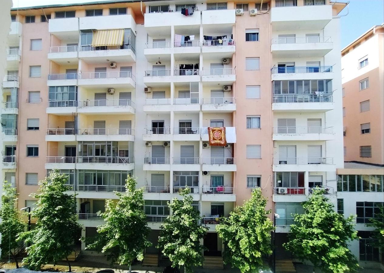Lungomare Beach Apartments Влёра Экстерьер фото